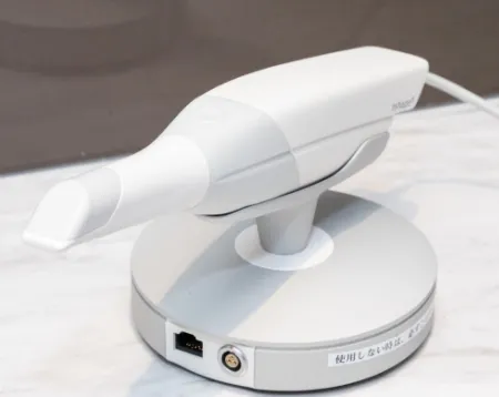 精密検査(口腔内スキャナー)アイテロ・トリオス